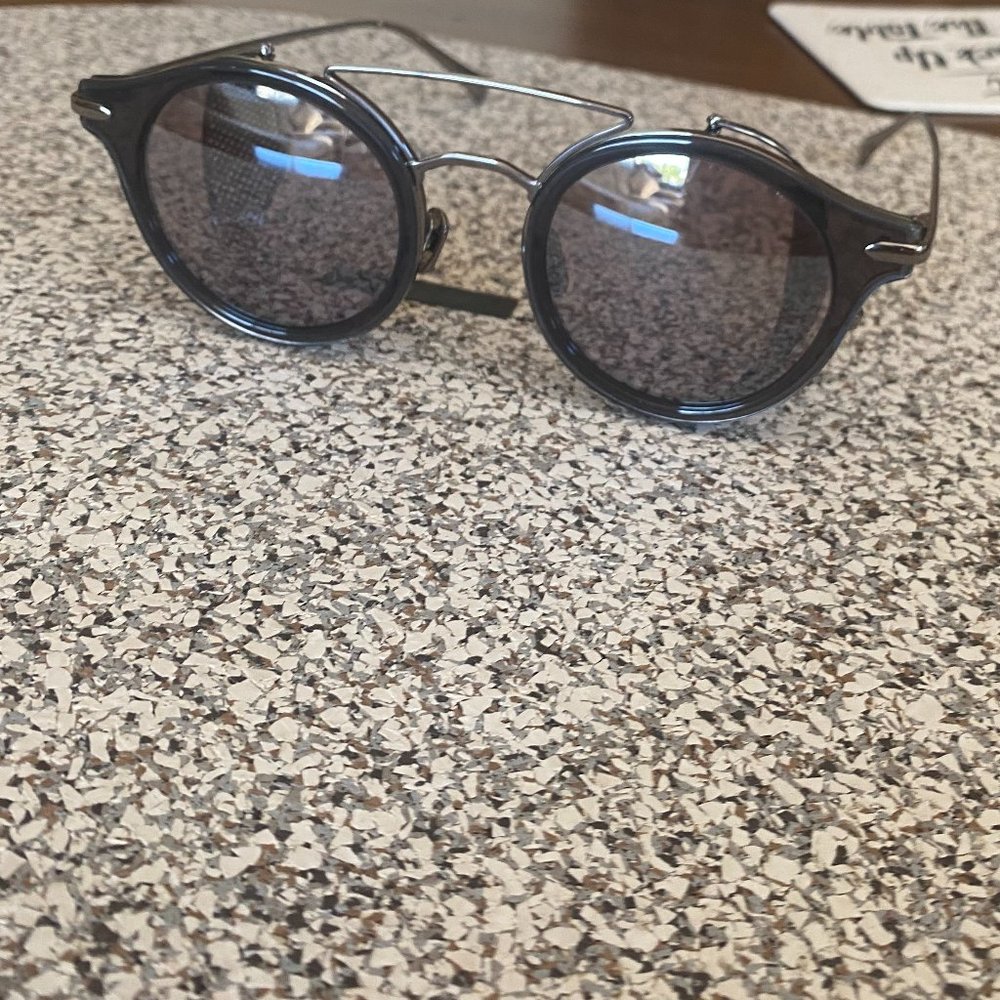 Hadid sunglasses